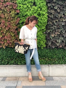 「FRAME DENIM（フレームデニム）のアイテム」を使った、ROSE BUD STAFFさん（レディース・165cm）の夏コーディネート