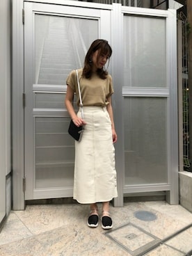 「アイテム（デニムスカート、ホワイト系）」を使った、ROSE BUD STAFFさん（レディース・163cm）の夏コーディネート