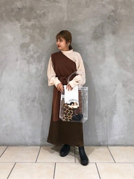 「アイテム（トートバッグ、その他）」を使った、ROSE BUD STAFFさん（レディース・155cm）の秋コーディネート