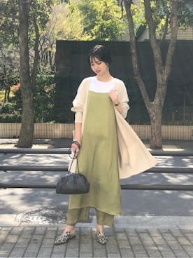 「ALL BLACK（オールブラック）のアイテム」を使った、ROSE BUD STAFFさん（レディース・160cm）の春コーディネート