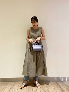「ファッションの力を信じよう」｜「アイテム（ショルダーバッグ）」を使った、ROSE BUD STAFFさん（レディース・169cm）の夏コーディネート
