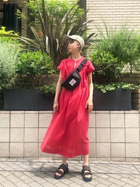 「Herschel Supply（ハーシェルサプライ）のアイテム」を使った、ROSE BUD STAFFさん（レディース・160cm）の夏コーディネート