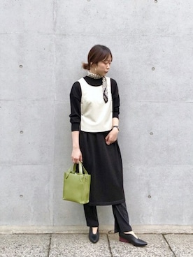 「piu comoda（ピュコモダ）のアイテム」を使った、ROSE BUD STAFFさん（レディース・165cm）の秋コーディネート