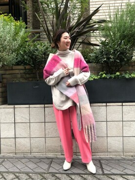 「piu comoda（ピュコモダ）のアイテム」を使った、ROSE BUD STAFFさん（レディース・154cm）の冬コーディネート