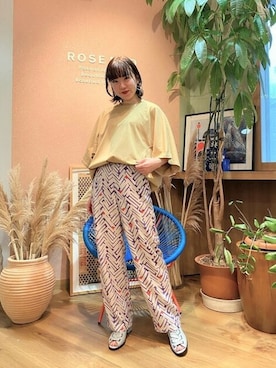 「piu comoda（ピュコモダ）のアイテム」を使った、ROSE BUD STAFFさん（レディース・165cm）の春コーディネート