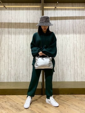 「Casselini（キャセリーニ）のアイテム」を使った、ROSE BUD STAFFさん（レディース・153cm）の秋コーディネート