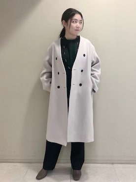 「アイテム（ノーカラーコート、ベージュ系）」を使った、akoさん（レディース・156cm）の冬コーディネート