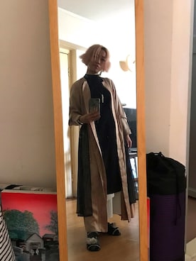 「initial（イニシャル）のアイテム（その他アウター）」を使った、Cathy Wongさん（レディース・155cm）の冬コーディネート