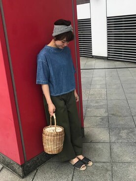 「カーキパンツ」｜PAR ICIさん（レディース）の夏コーディネート