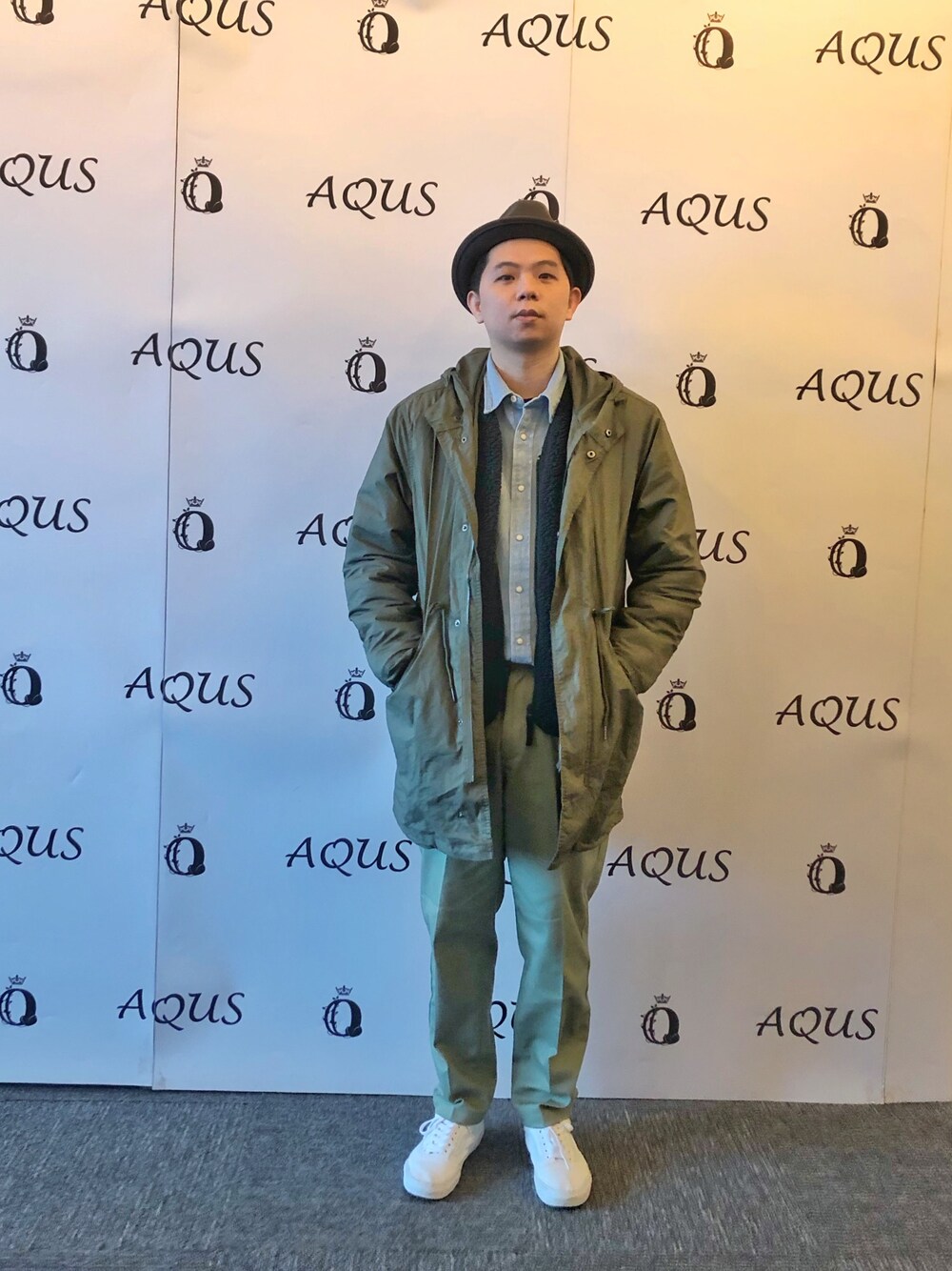 「VINTAGEのアイテム（ダウンジャケット/コート、グリーン系）」を使った、wuncingさん（メンズ・170cm）の春コーディネートの1枚目の写真
