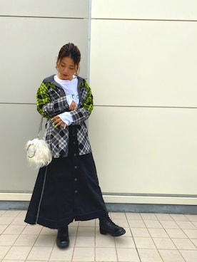 「DIESEL（ディーゼル）のレディース スカート　デニムミックスロングスカート（スカート）」を使った、nanaseさん（レディース・154cm・20代）の秋コーディネート