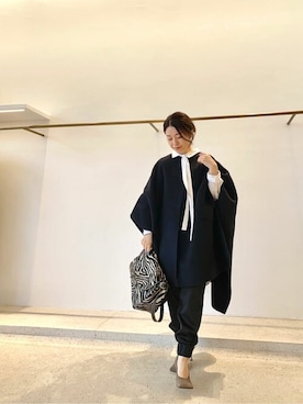 「ジョガーパンツ」｜「アイテム（ポンチョ）」を使った、wg_sato(Whim Gazette AOYAMA)さん（レディース・156cm）の秋コーディネート