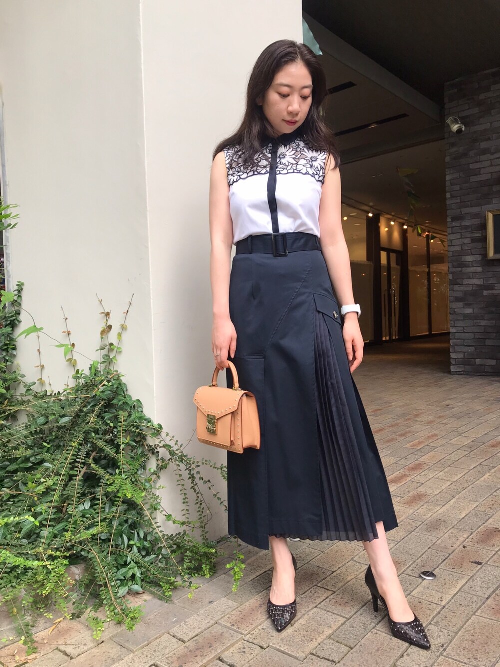 LOVELESS（ラブレス）の「エンブロイダリー レースノースリーブ