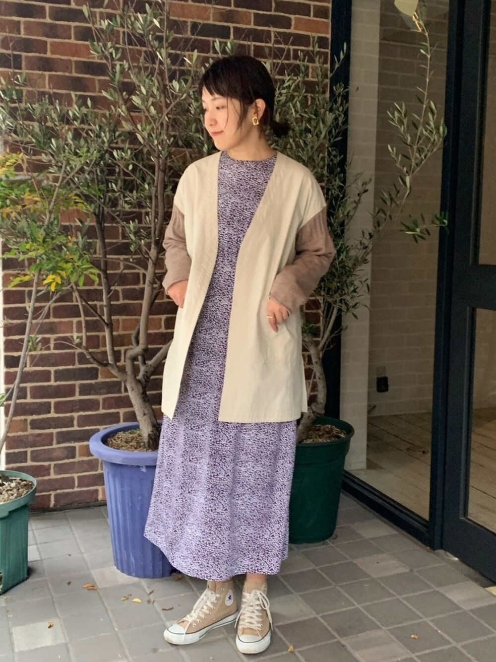 「春コーデ、FIL DE FER、NOMBRE IMPAIR」｜「FIL DE FERの綿ナイロン×ニット ノーカラーカーディガン（その他アウター、ホワイト系）」を使った、koba.さん（レディース・169cm）の冬コーディネートの1枚目の写真