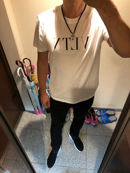 しゅう｜VALENTINOのTシャツ/カットソーを使ったコーディネート - WEAR