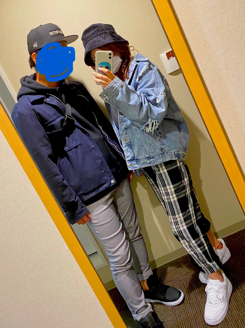 「Paul Smithのアイテム（ジャケット/アウター、ブルー系）」を使った、Chikaさん（レディース・154cm）の秋コーディネートの1枚目の写真
