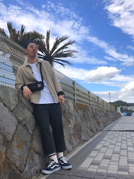 「海」｜「アイテム（ブルゾン）」を使った、Shinji Aokiさん（メンズ・177cm）の春コーディネート