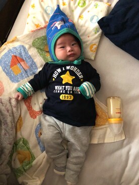 「アイテム（ロンパース、グリーン系）」を使った、とるはうどくさん（キッズ・60cm）の冬コーディネート