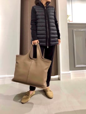 「MONCLER（モンクレール）のアイテム（ジャケット/アウター）」を使った、53himiさん（レディース・161cm）の秋コーディネート