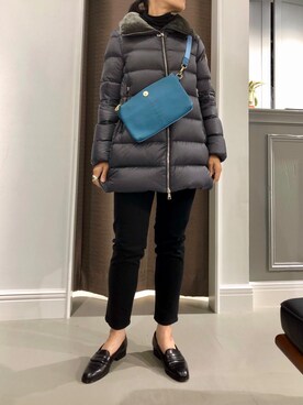 「MONCLER（モンクレール）のアイテム（ジャケット/アウター）」を使った、53himiさん（レディース・161cm）の秋コーディネート