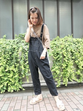 「アクティブ」｜「アイテム（サロペット/オーバーオール）」を使った、あかねさん（レディース・165cm）の夏コーディネート