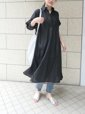 「プリーツバッグ」｜「アイテム（シャツワンピース）」を使った、あかねさん（レディース・164cm）の春コーディネート