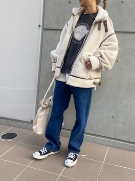 「巾着バッグ」｜「アイテム（ムートンコート）」を使った、あかねさん（レディース・164cm）の冬コーディネート