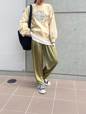 「CORNERS（コーナーズ）のヴィンテージサテンリラックスパンツ（その他パンツ）」を使った、あかねさん（レディース・164cm）の冬コーディネート