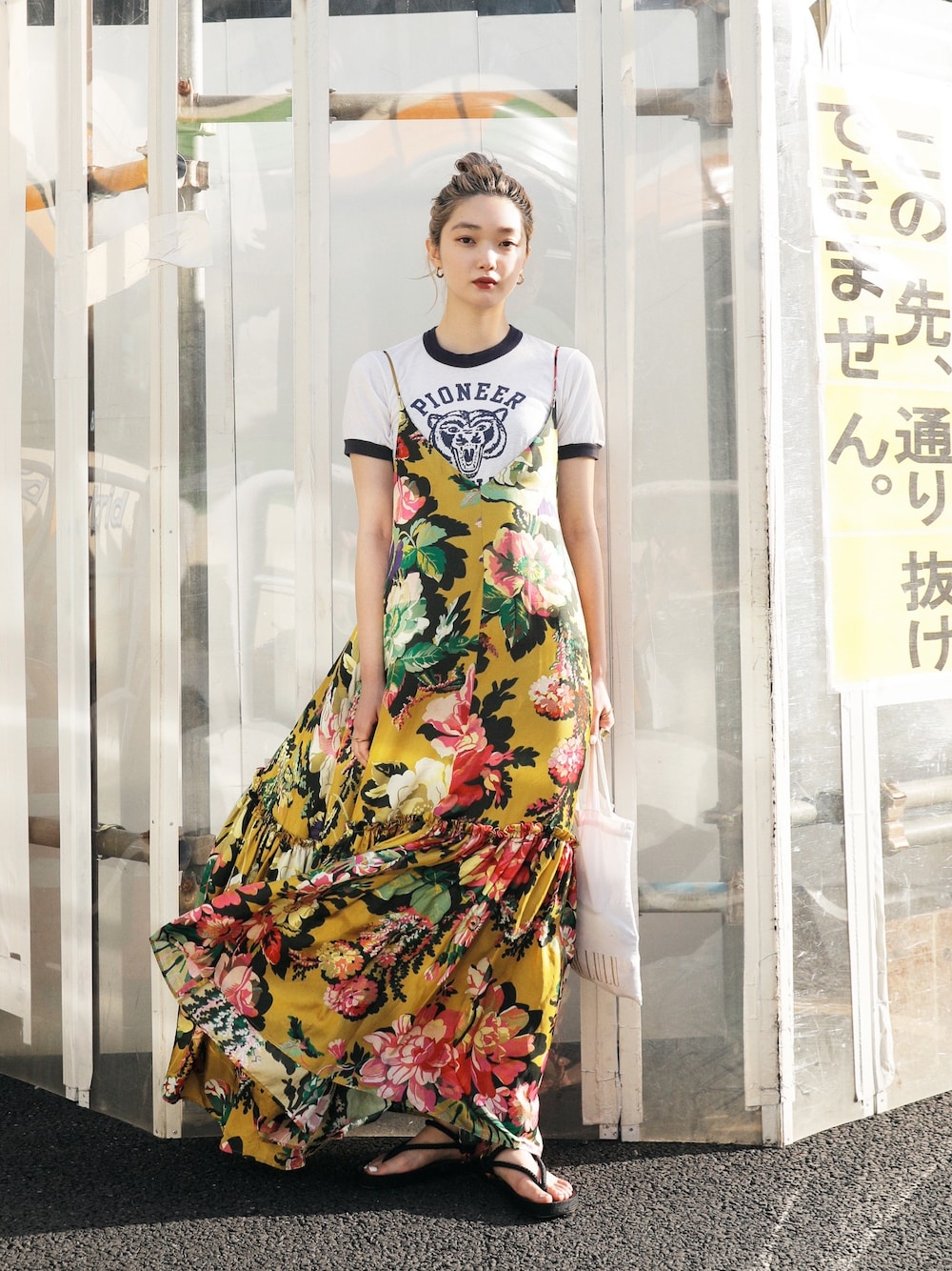 「vintage、Dries Van Noten、ISABEL MARANT、EDIT.FOR LULU」｜「VINTAGEのアイテム（Tシャツ/カットソー、ホワイト系）」を使った、Droptokyoさん（レディース・165cm）の夏コーディネートの1枚目の写真