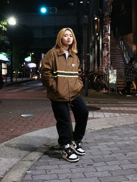 「STUSSY（ステューシー）のアイテム（ブルゾン）」を使った、Droptokyoさん（レディース・165cm）の冬コーディネート