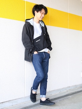 「CONVERSE TOKYO（コンバーストウキョウ）のアイテム（ショルダーバッグ）」を使った、やっちさん（メンズ・169cm）の春コーディネート