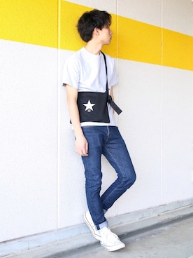 「CONVERSE TOKYO（コンバーストウキョウ）のアイテム（ショルダーバッグ）」を使った、やっちさん（メンズ・169cm）の春コーディネート