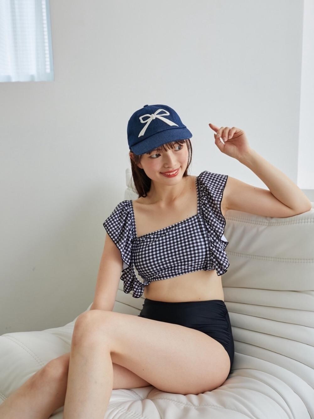 「カジュアル、ヘアアレンジ、MAJESTIC LEGON、水着、マジェスティックレゴン、高身長、WEB限定、骨格ストレート、イエベ春、標準身長」｜「MAJESTIC LEGONのシアーフードブルゾン（ブルゾン、ホワイト系）」を使った、ののかさん（レディース・163cm）の春コーディネートの1枚目の写真