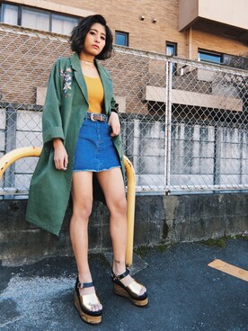 「マスタード」｜「アイテム（トレンチコート）」を使った、HANAEさん（レディース・158cm）の春コーディネート