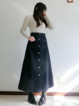デニムスカートを使った オジ靴 の人気ファッションコーディネート 髪型 ロングヘアー Wear