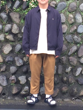 「無地党」｜「アイテム（その他アウター）」を使った、そらさん（メンズ・174cm）の秋コーディネート
