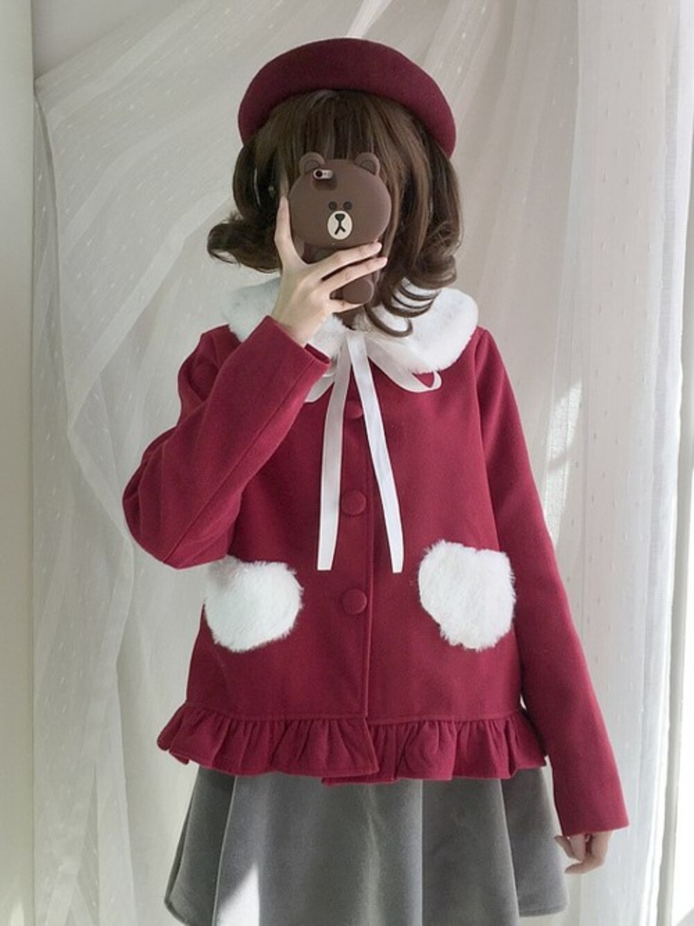 「milk、夢展望、LIZLISA、amavel、honeymihoney、milklim、monlily、Ank Rouge、ゆめかわいい、HONEYCINNAMON」｜「--のもこもこ♡ ハートファー アウター（ダウンジャケット/コート、レッド系）」を使った、LOUIS LOVERさん（レディース・158cm）の冬コーディネートの1枚目の写真