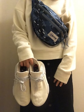 「メゾン キツネ(MAISON KITSUNE)」｜「アイテム（スニーカー）」を使った、nutsさん（レディース・160cm）の冬コーディネート