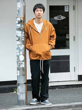 「URBAN RESEARCH Sonny Label（アーバンリサーチサニーレーベル）のアイテム（パーカー）」を使った、Sonny Label MENSさん（メンズ・178cm）の冬コーディネート