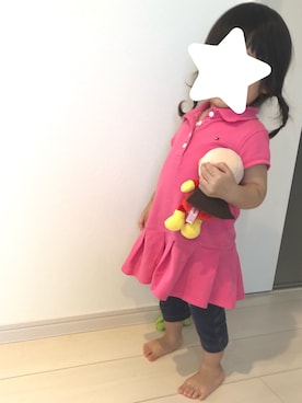 「TOMMY HILFIGER（トミーヒルフィガー）のアイテム（ワンピース/ドレス）」を使った、suu☺︎さん（キッズ・80cm）の夏コーディネート