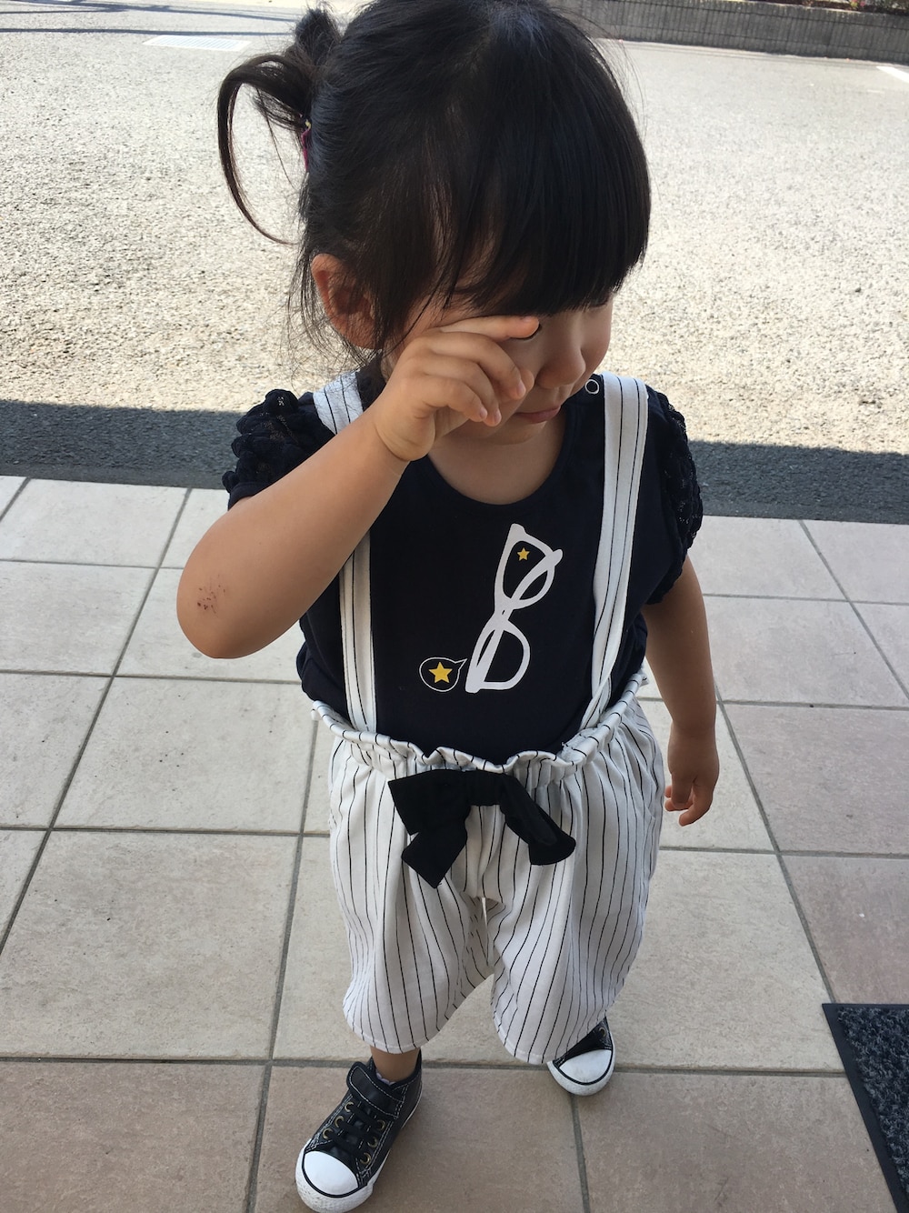 「むすめコーデ、娘コーデ」｜「Birthdayのアイテム（Tシャツ/カットソー、ブラック系）」を使った、DeeTAManiAさん（レディース・100cm）の夏コーディネートの1枚目の写真