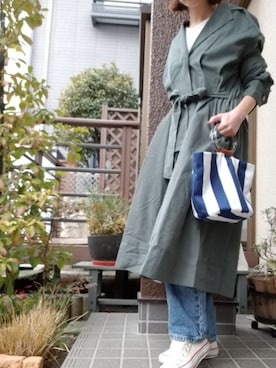 「カーキアウター」｜「アイテム（スリッポン）」を使った、mariko-u.さん（レディース・158cm）の冬コーディネート