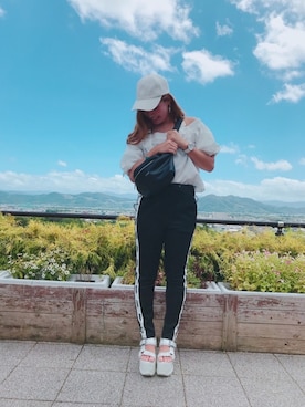 「ロングヘア」｜「アイテム（キャップ）」を使った、まいまいさん（レディース・160cm）の秋コーディネート