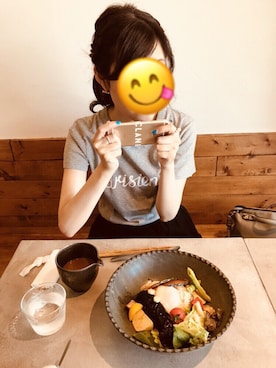 「CLANE（クラネ）のアイテム（PC・スマホグッズ/家電）」を使った、mmm403さん（レディース・163cm）の夏コーディネート