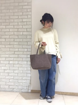 「ピアス」｜「アイテム（スニーカー）」を使った、guchicoさん（レディース・160cm）の冬コーディネート