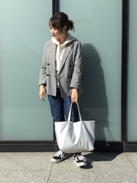 「アイテム（トートバッグ、シルバー系）」を使った、guchicoさん（レディース・160cm）の冬コーディネート