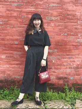 「CASIO」｜「アイテム（スラックス）」を使った、阿馮さん（レディース・158cm）の夏コーディネート