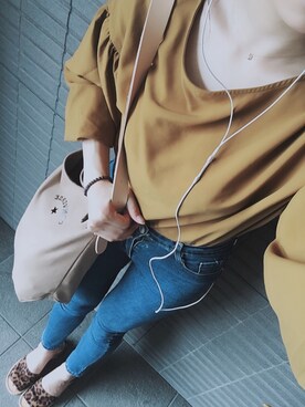 「GU（ジーユー）のアイテム（シャツ/ブラウス、イエロー系）」を使った、chiさん（レディース・163cm）の夏コーディネート