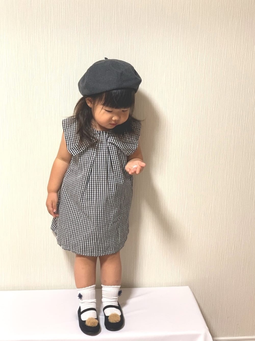「K君おめでとう、お誕生日おめでとう！、2019秋チェッカーず、2歳、2歳6ヶ月、ムチムチBODY、バレエシューズ、ベレー帽、チェックワンピース、hokkoriko de ほっこり② 告知」｜「quoti use fithの6マイハギベレー帽（ハンチング/ベレー帽、グレー系）」を使った、♡MiKo♡さん（キッズ・100cm）の秋コーディネートの1枚目の写真