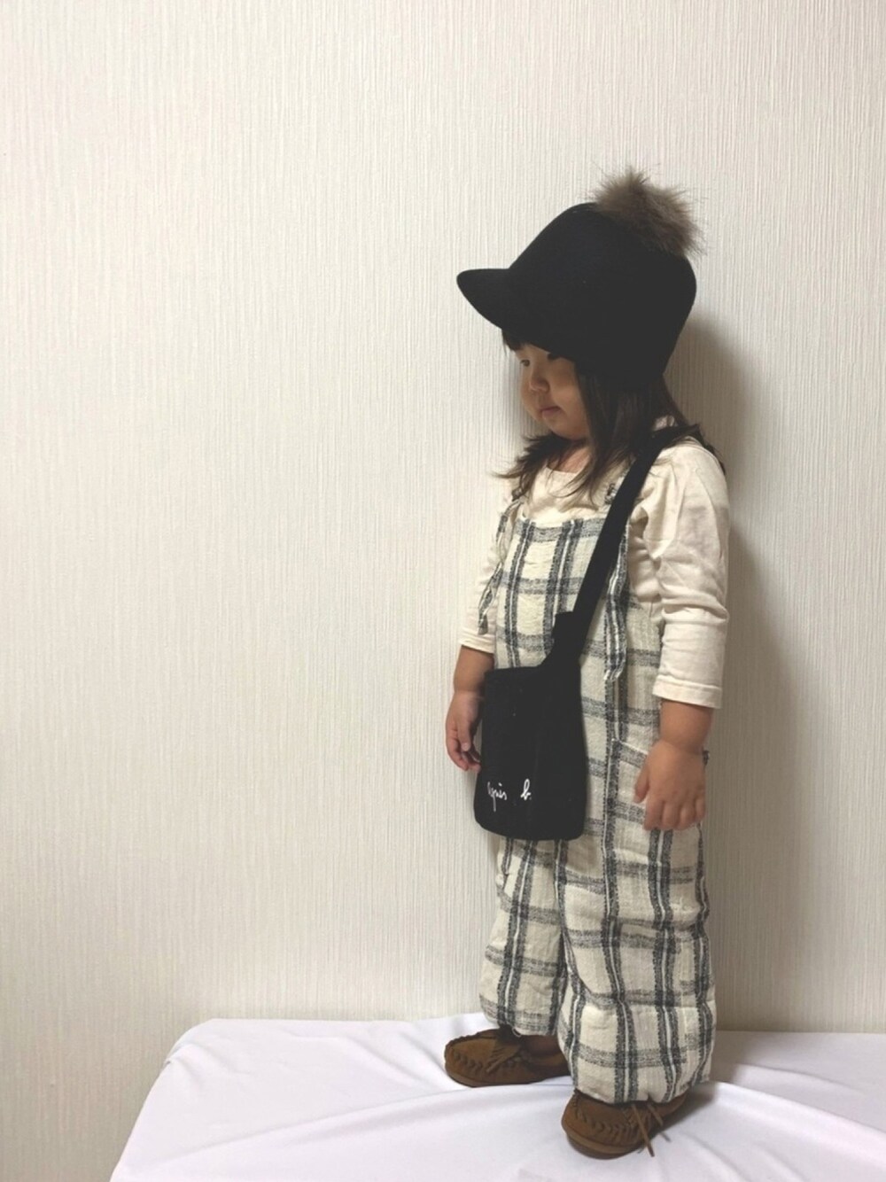 「ひなのちゃんおめでとう♡、お誕生日おめでとう！、チャオパニックティピー(CIAOPANIC TYPY)、サロペット、3coins、アニエスベー、ショルダーバッグ、ミネトンカモカシン、2歳」｜「ひなのちゃんおめでとう❤️のアイテム（ラッピングキット、レッド系）」を使った、♡MiKo♡さん（キッズ・90cm）の秋コーディネートの1枚目の写真